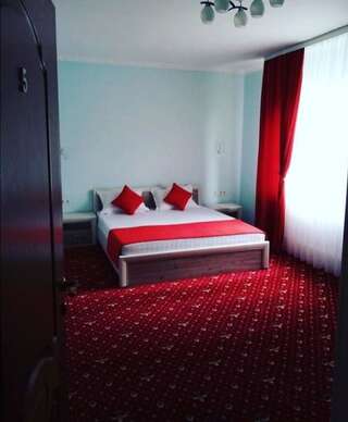 Отели типа «постель и завтрак» DAISEZ hotel Алматы Двухместный номер Делюкс с 1 кроватью-4